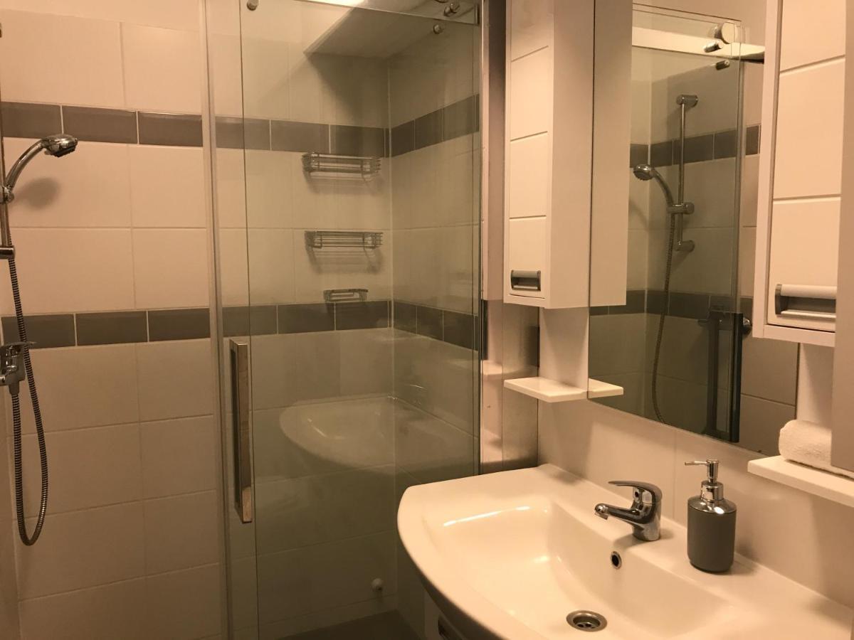 Tisza Gyongye Apartmanhaz Appartement Szeged Buitenkant foto