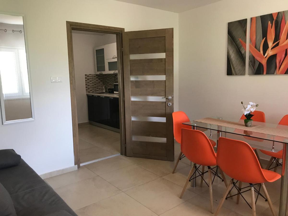 Tisza Gyongye Apartmanhaz Appartement Szeged Buitenkant foto