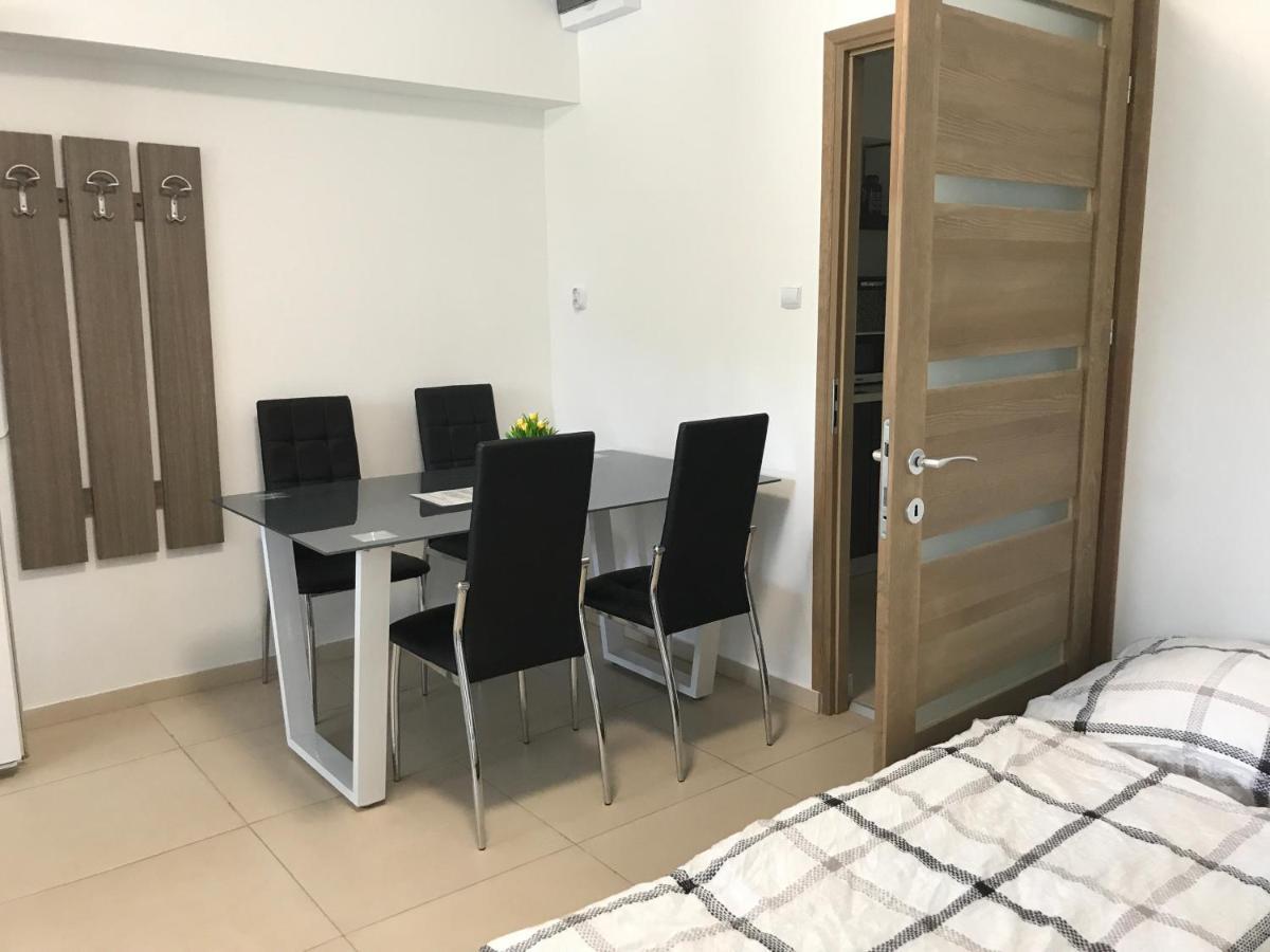 Tisza Gyongye Apartmanhaz Appartement Szeged Buitenkant foto