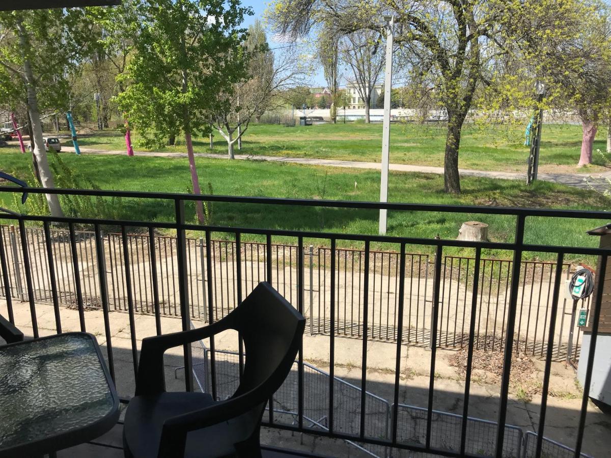 Tisza Gyongye Apartmanhaz Appartement Szeged Buitenkant foto