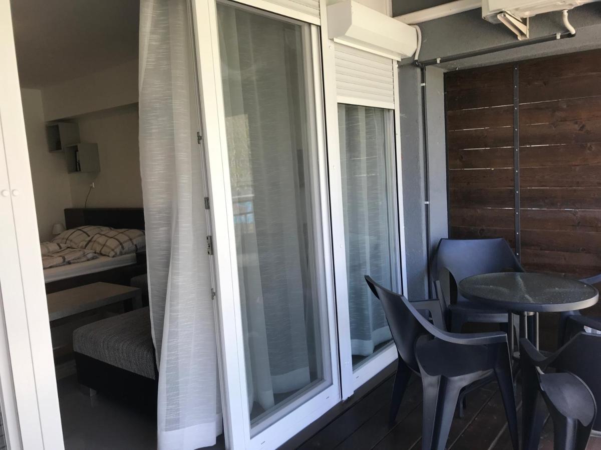Tisza Gyongye Apartmanhaz Appartement Szeged Buitenkant foto