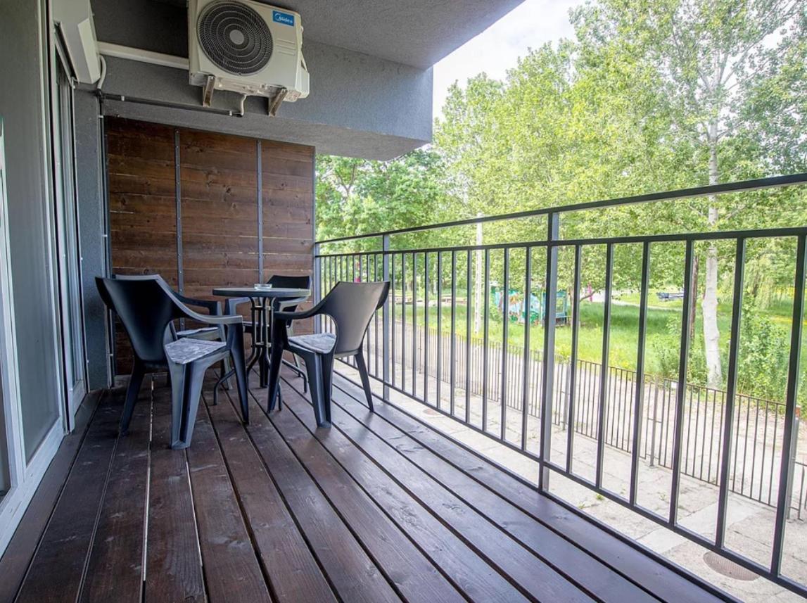 Tisza Gyongye Apartmanhaz Appartement Szeged Buitenkant foto