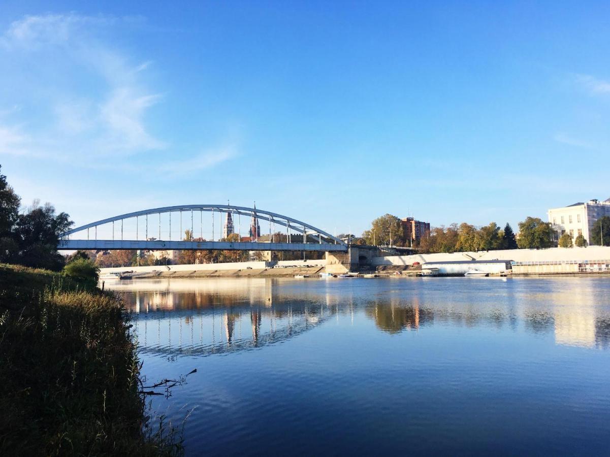 Tisza Gyongye Apartmanhaz Appartement Szeged Buitenkant foto